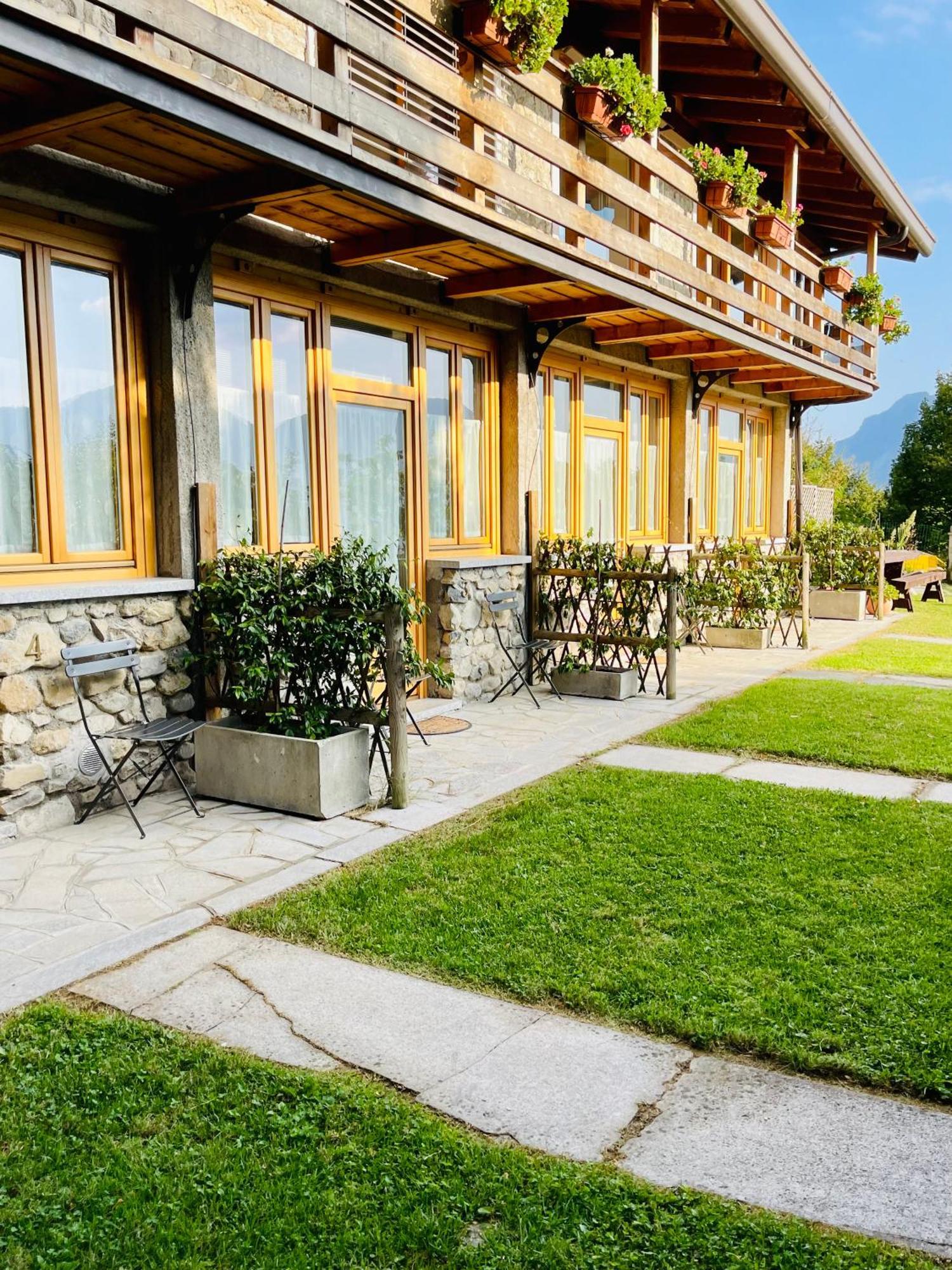 Agriturismo La Selvaggia Mandello del Lario Luaran gambar